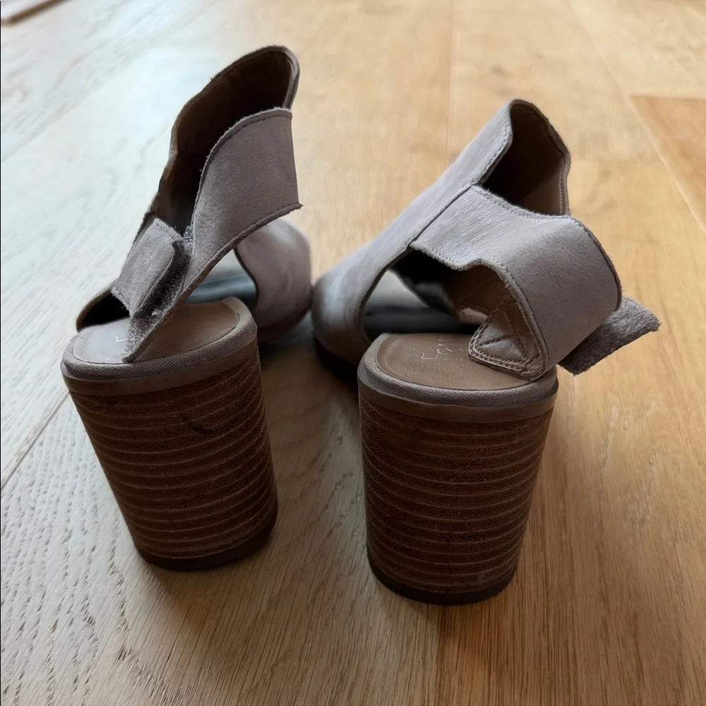 Franco Sarto Beige Slingback Heels